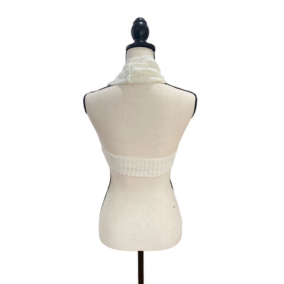 V Hem Turtleneck Sleeveless Sweater - Picture 2 of 2